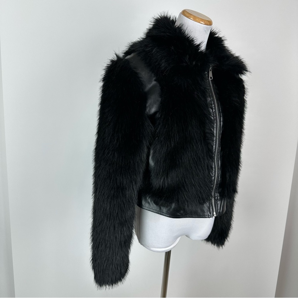 Forever 21 Black Faux Fur Vegan Leather Zip Front Jacket Size Medium - Picture 4 of 13